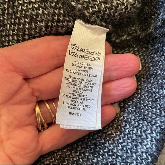 Ellen Tracy Wool Blend Cardigan Sweater Coat Plus Size 2X Black
Windowpane Check - Picture 9 of 10